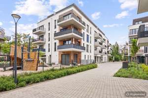 Exklusive Penthouse-Wohnung mit zwei Terrassen in Wasserlage