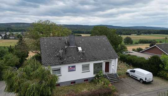 Bild von Top-Gelegenheit! Einfamilienhaus mit großem Grundstück und Weitblick in Argenthal zu verkaufen.