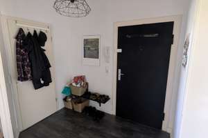 Nachmieter*innen für eine moderne 2,5-Zimmer-Wohnung mit Balkon in Düsseldorf-Rath gesucht – Die vollständige Adresse der Immobilie erhältst du vom Anbieter., 40472 Rath, Düsseldorf – Vorschaubild 3
