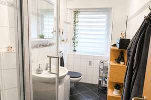 Vermietete 2 Zimmer Wohnung mit Balkon in Essen | Kapitalanlage mit Eigennutzungsperspektive – Kuhlenberg 11, 45359 Bedingrade, Essen – Vorschaubild 4