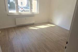 Frisch renovierte 2-Zimmer-Erdgeschosswohnung in Dellwig, frei ab sofort – Baasstr. 13, 45357 Dellwig, Essen – Vorschaubild 2