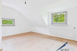 Frisch sanierte 3-Zimmer-Dachgeschosswohnung mit großzügiger Wohnküche und Gemeinschaftsgarten – Halfmannswiese 63, 44879 Dahlhausen, Bochum – Vorschaubild 9