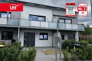 Stadthaus mit 5 Zimmern, Terrasse, Balkon + Stellplatz  – 12621 Kaulsdorf, Berlin – Vorschaubild 2