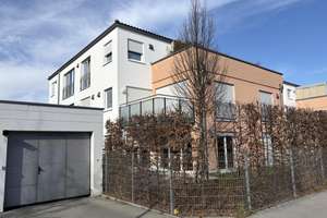 Charmante 3-Zimmer-Wohnung mit Terrasse, Garten und 2 TG-Stellplätze im Südwesten von Ingolstadt – Die vollständige Adresse der Immobilie erhältst du vom Anbieter., 85051 Münchener Straße, Ingolstadt – Vorschaubild 4