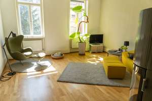 Ein ganzes Stockwerk im Kulturdenkmal:6 Zimmer, 150m²,  über 3m Deckenhöhe, Stellplatz, Ofen, Balkon – 70180 Lehen, Stuttgart – Vorschaubild 9