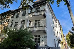 Domizil für Anspruchsvolle: Große Eigentumswohnung in zentraler Lage in Krefeld-Cracau! – Die vollständige Adresse der Immobilie erhältst du vom Anbieter., 47799 Cracau, Krefeld – Vorschaubild 2