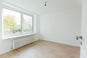 Wohnen im Alstertal! Sonniges Mittelreihenhaus in HH-Poppenbüttel.  – Ilkstraat 54, 22399 Poppenbüttel, Hamburg – Vorschaubild 9