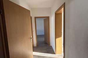 Attraktive 3-Zimmer-Wohnung mit Einbauküche und Loggia in Chemnitz-Hilbersdorf! – Die vollständige Adresse der Immobilie erhältst du vom Anbieter., 9131 Hilbersdorf, Chemnitz – Vorschaubild 11