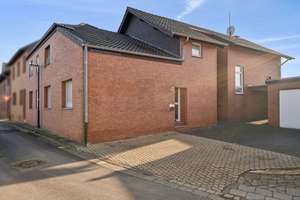 Gepflegte 3,5-Zimmer-Wohnung mit Balkon, Gartenanteil, separatem Eingang und Garage in ruhiger Lage  – Waidmühle 33, 52511 Geilenkirchen – Vorschaubild 7