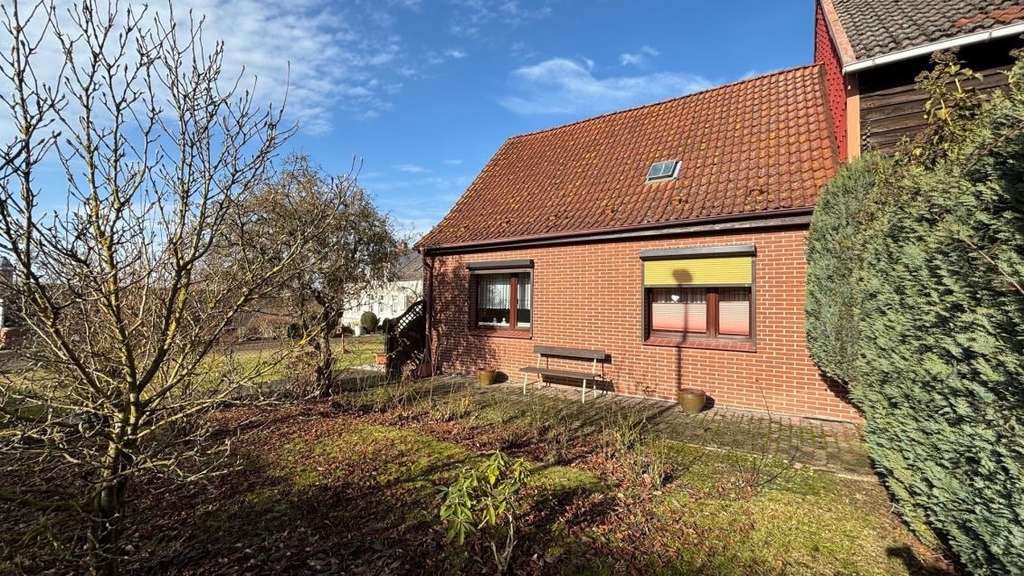 Immobilie in Grimmen - Haus, Hof & viel Nebengelass - Bild 1