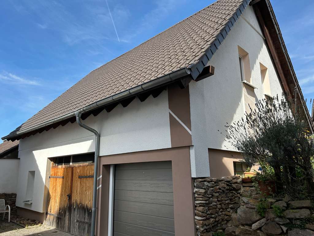 Immobilie in Kelkheim - 6-Familienhaus mit Nebengebäude in Kelkheim-Hornau - Bild 1