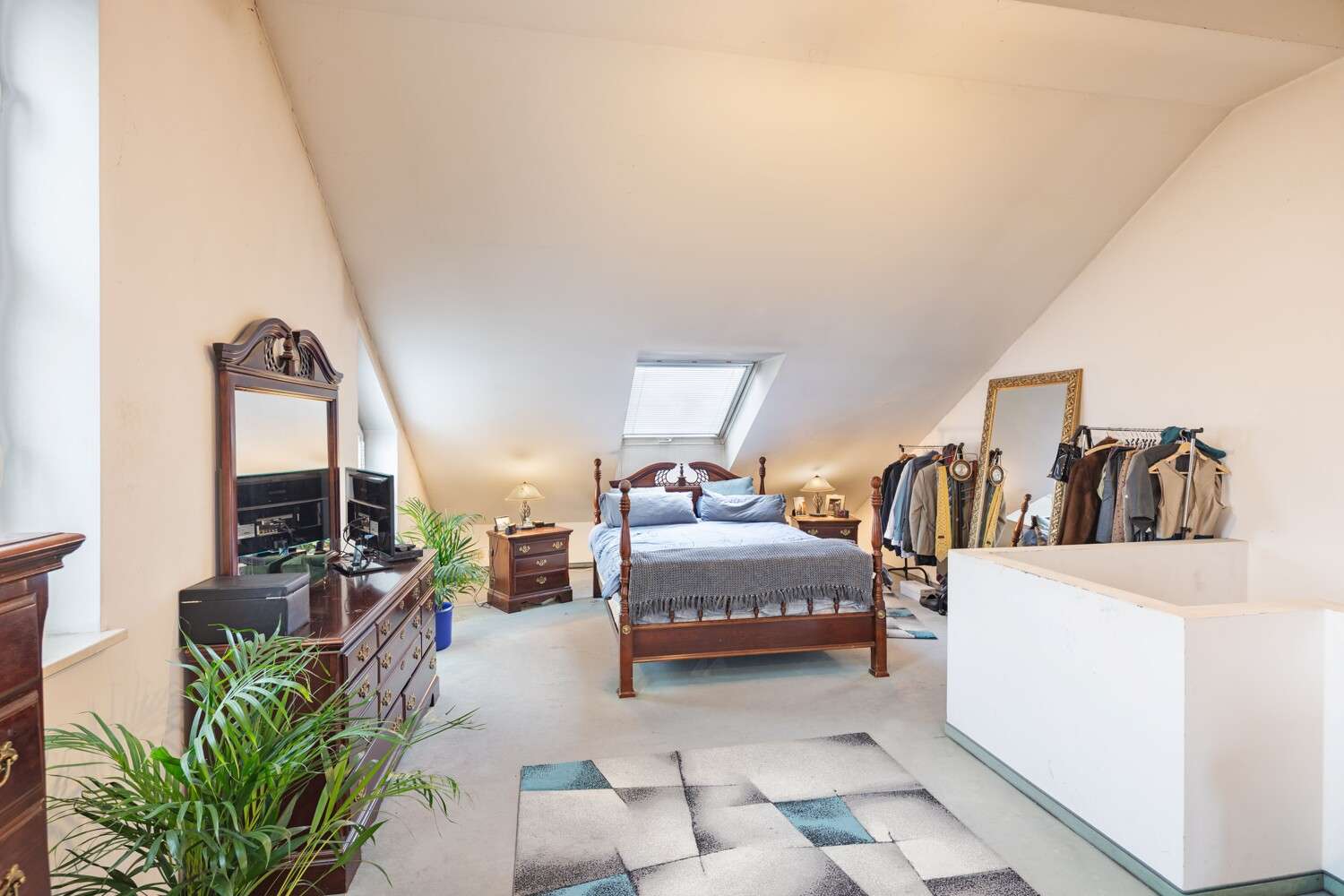 Immobilie in Aschheim - Reiheneckhaus mit Potential in begehrter Lage von Aschheim - Bild 2