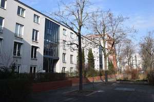 Zuhause mit Charakter: außergewöhnlicher Grundriss, warme Atmosphäre & Balkon zum grünen Innenhof – Die vollständige Adresse der Immobilie erhältst du vom Anbieter., 10969 Kreuzberg, Berlin – Vorschaubild 14