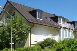 gemütliche DG-Wohnung mit sonniger Loggia und zusätzlichem Balkon – Agathenstraße 25, 81827 Waldtrudering, München – Vorschaubild 3