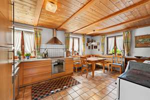 Charmantes Einfamilienhaus in historischer Lage von Dießen am Ammersee inkl. Gewerbeeinheit – Die vollständige Adresse der Immobilie erhältst du vom Anbieter., 86911 Dießen am Ammersee – Vorschaubild 4