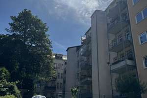 teilmöblierte 1 Zimmer Wohnung mit sehr schönem Ausblick, Fahrstuhl, Einbauküche – Sonnenstrasse 59, 9130 Sonnenberg, Chemnitz – Vorschaubild 4