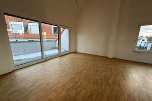 Ihr Dachgeschoss-GLÜCK über den Dächern Reutlingens! – Steinenbergstrasse 20, 72764 Reutlingen-Mitte, Reutlingen – Vorschaubild 4