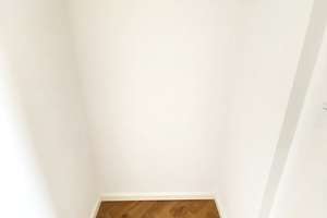 Möblierte Wohnung mit Südausrichtung, EBK und Balkon!!! Direkt am Marktplatz Adlershof! – Florian-Geyer-Str 111, 12489 Adlershof, Berlin – Vorschaubild 3