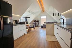 Möblierte großzügige 3-Zimmer-Dachgeschosswohnung in Vaihingen – Bassermannstraße 3, 70563 Vaihingen-Mitte, Stuttgart – Vorschaubild 4