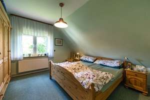 Gepflegtes, teilmodernisiertes Einfamilienhaus auf großem Grundstück in Kreyenbrück – Die vollständige Adresse der Immobilie erhältst du vom Anbieter., 26133 Kreyenbrück, Oldenburg (Oldenburg) – Vorschaubild 4