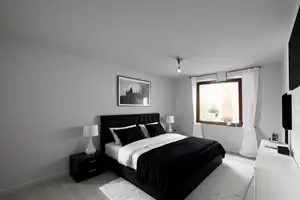 Sofort bezugsfreie 2-Zi.-ETW mit Balkon in guter Lage von Augsburg – Augsburg – Vorschaubild 1