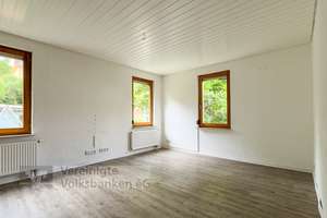 Freistehendes Einfamilien-/Generationenhaus - mit kleinem Garten - sofort frei – Die vollständige Adresse der Immobilie erhältst du vom Anbieter., 72762 Reutlingen-Mitte, Reutlingen – Vorschaubild 4