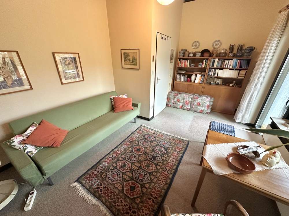 Immobilie in Ehlscheid - Großzügiges Einfamilienhaus auf gepflegtem Grundstück in der Nähe von Rengsdorf - Bild 2