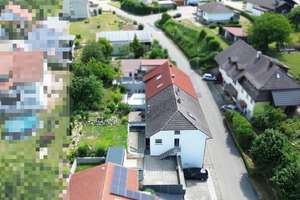 Teilmodernisiertes Zweifamilienhaus mit Terrasse, Garten, Doppelgarage und Ausbaupotenzial – Die vollständige Adresse der Immobilie erhältst du vom Anbieter., 79802 Dettighofen – Vorschaubild 26