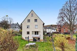 Attraktives 6 Familienhaus in ruhiger Lage – ideal für Kapitalanleger – Die vollständige Adresse der Immobilie erhältst du vom Anbieter., 57072 Siegen, Siegen – Vorschaubild 3