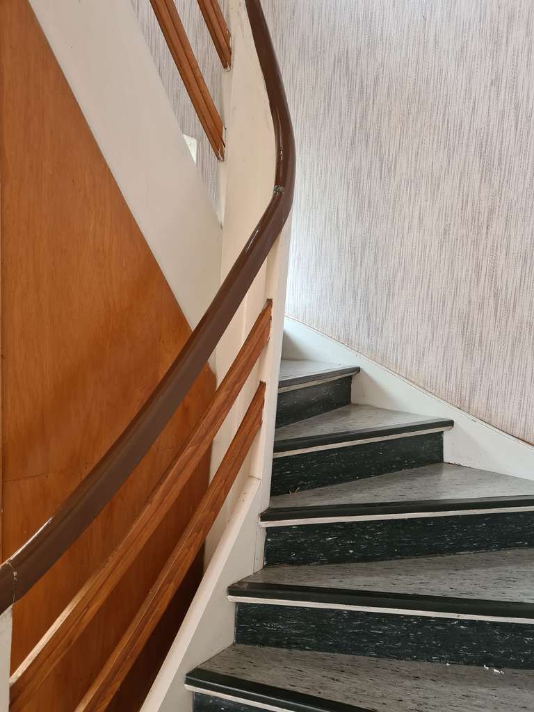 Immobilie in Alsbach-Hähnlein - Geräumiges 8-Zimmer-Haus mit Scheune und  Garage in Alsbach-Hähnlein - Bild 2