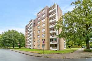 Renovieren Sie Ihre neue 4-Zimmer Wohnung selbst... – Bramkamp 52, 49076 Osnabrück – Vorschaubild 1