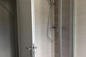 Großzügige 2,5-Raum-Wohnung mit Dachterrasse, EBK, Fahrstuhl und Domblick in Magdeburg Altstadt! – 39104 Altstadt, Magdeburg – Vorschaubild 13