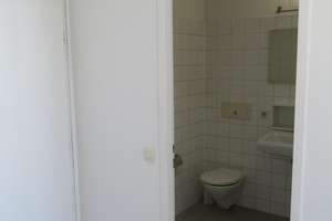 Stadtwohung 38 m² mit Luitpoldpark-Blick - 5. OG, Ostbalkon, neue Fenster, sofort verfügbar – Lerchenauerstr. 3, 80809 Am Luitpoldpark, München – Vorschaubild 6