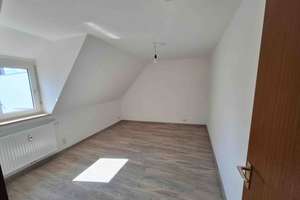 2-Zimmer-Dachwohnung, Erstbezug nach Renovierung in 90402 Nürnberg, Färberstraße – Färberstraße xx, 90402 Altstadt, St. Lorenz, Nürnberg – Vorschaubild 3