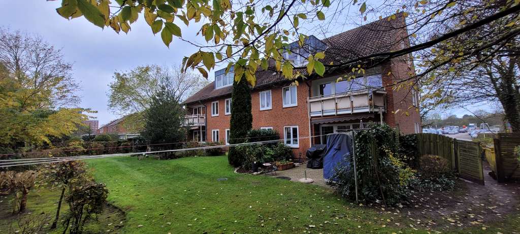 Immobilie in Husum - Vermietetes Wohnhaus mit 6 Wohnungen - Bild 2