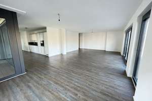 Exklusives Wohnerlebnis in Köln-City: 3-Zimmer-Design-Wohnung mit eigener Sauna & XXL-Balkon – Tel-Aviv-Straße 1, 50676 Altstadt/Süd, Köln – Vorschaubild 6