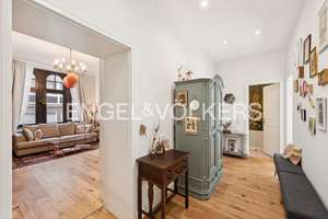 Elegante Wohnung im historischen Zentrum Kölns: Oase für Kultur- und Stadtliebhaber!