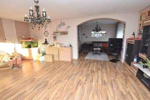 Gepflegter, heller Bungalow für 2 Parteien: 140m² vorn + 85m² hinten im Anbau. – Die vollständige Adresse der Immobilie erhältst du vom Anbieter., 38442 Sandkamp, Wolfsburg – Vorschaubild 2