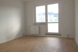 Hier wird saniert - 2 Raum Wohnung im Zentrum – Fronstraße 16, 4720 Döbeln – Vorschaubild 4