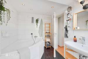 Maisonetteflair trifft Stadtleben: Stilvolle 3 Zimmerwohnung über den Dächern von Elberfeld! – Die vollständige Adresse der Immobilie erhältst du vom Anbieter., 42107 Elberfeld, Wuppertal – Vorschaubild 8