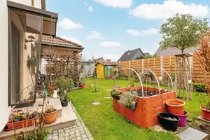 Ihre Wohlfühloase im Herzen von Berlin-Buckow, traumhafte Aussichten für die ganze Familie – Berlin – Vorschaubild 2