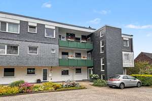 Großzügige 3-Zimmer-Wohnung mit Balkon, Kaminofen und zwei Stellplätzen in Wuppertal