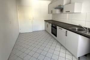 Geräumigiges Familiendomizil im DG mit Einbauküche, Wannenbad und Balkon – 39108 Stadtfeld Ost, Magdeburg – Vorschaubild 8