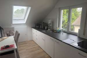 Schöne helle offene 1 -Zimmer Dachgeschosswohnung  – Die vollständige Adresse der Immobilie erhältst du vom Anbieter., 70563 Dürrlewang, Stuttgart – Vorschaubild 5