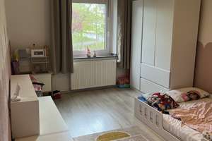 Gepflegtes Dreifamilienhaus mit historischem Charme in ruhiger Wohnlage. – Die vollständige Adresse der Immobilie erhältst du vom Anbieter., 47137 Mittelmeiderich, Duisburg – Vorschaubild 15