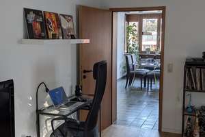 Schöne helle 2,5 Zimmer Wohnung im Stuttgarter Süden mit tollem Ausblick  – Liststraße 
 81, 70180 Lehen, Stuttgart – Vorschaubild 3
