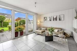 Modernes Familienglück in Hattingen-Holthausen – stilvolles Wohnen mit Garten, Terrasse und viel ... – Die vollständige Adresse der Immobilie erhältst du vom Anbieter., 45527 Hattingen – Vorschaubild 3