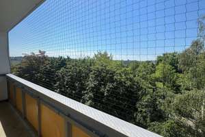 Erste eigene Wohnung gesucht? Modernisierte 1 RW mit Balkon + EBK auf Wunsch