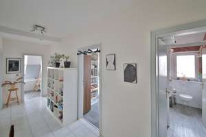 Bestlage: Helle 3-Zimmer-Dachgeschosswohnung mit Garage – Die vollständige Adresse der Immobilie erhältst du vom Anbieter., 76133 Innenstadt-West, Karlsruhe – Vorschaubild 7