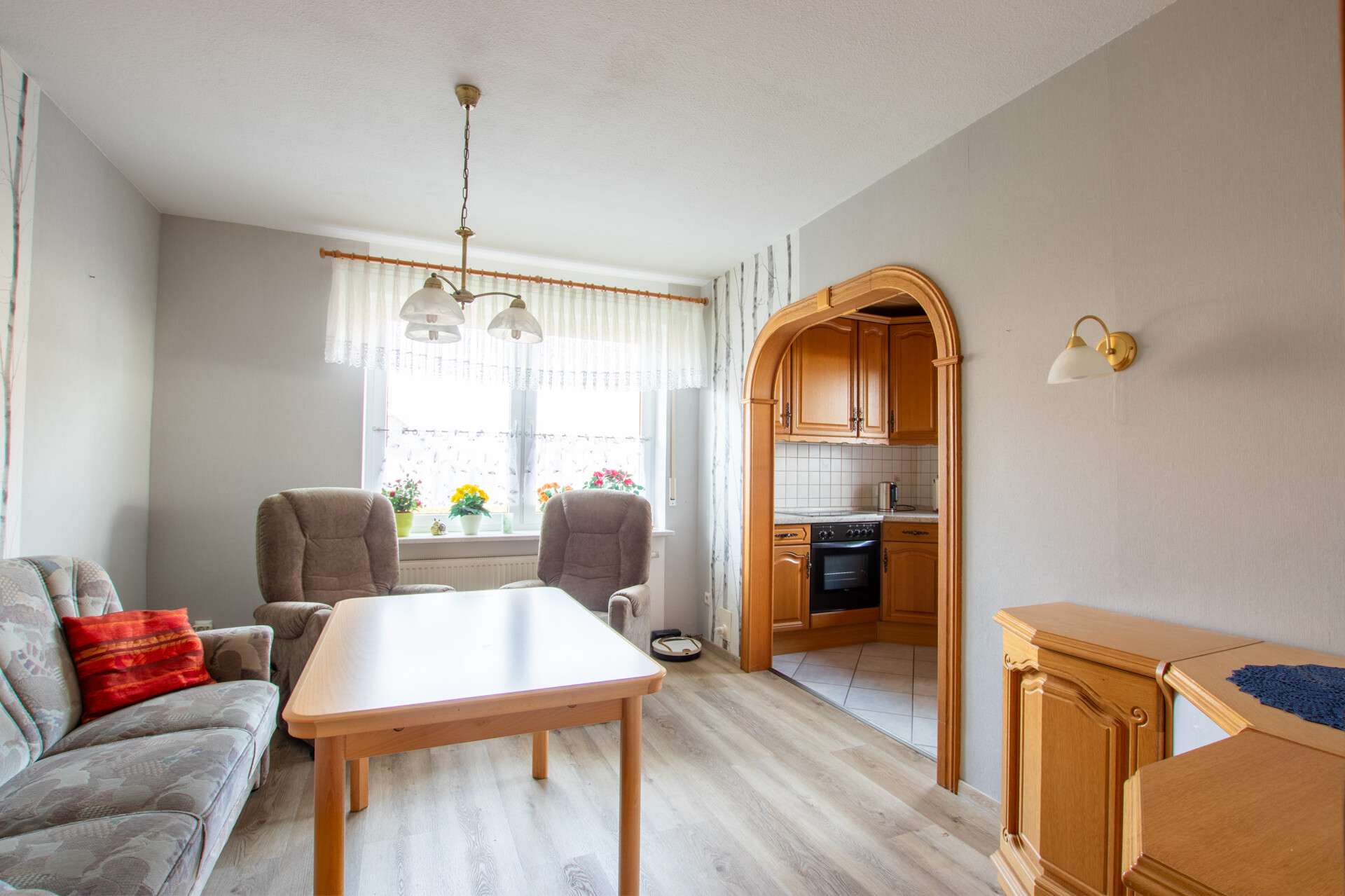 Immobilie in Westerholt - Gepflegter Bungalow in Ostfriesland mit Garage und Garten - Bild 2